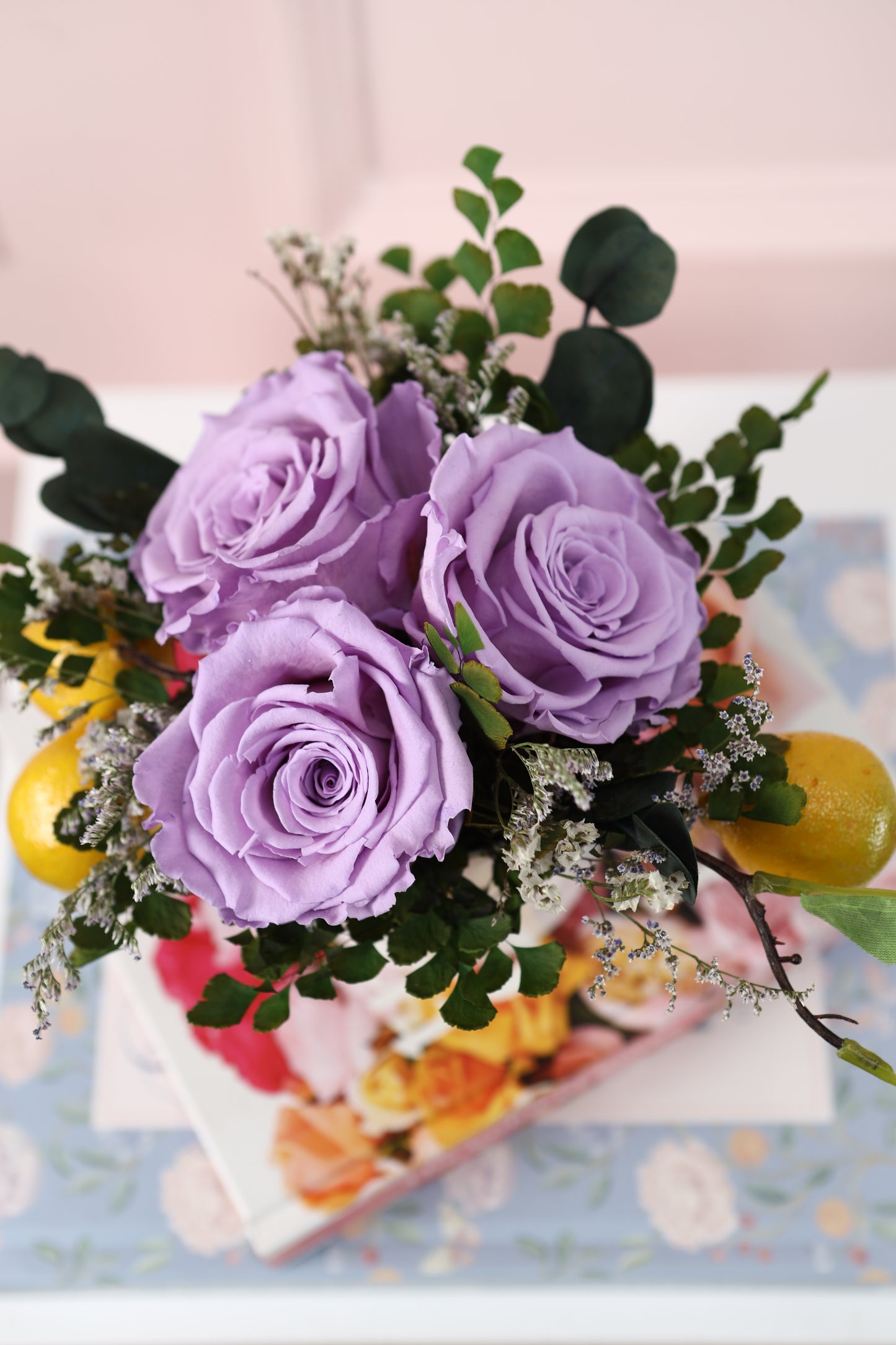 Brooklyn Vase 4" Trío Rosas Premium Lila MD24