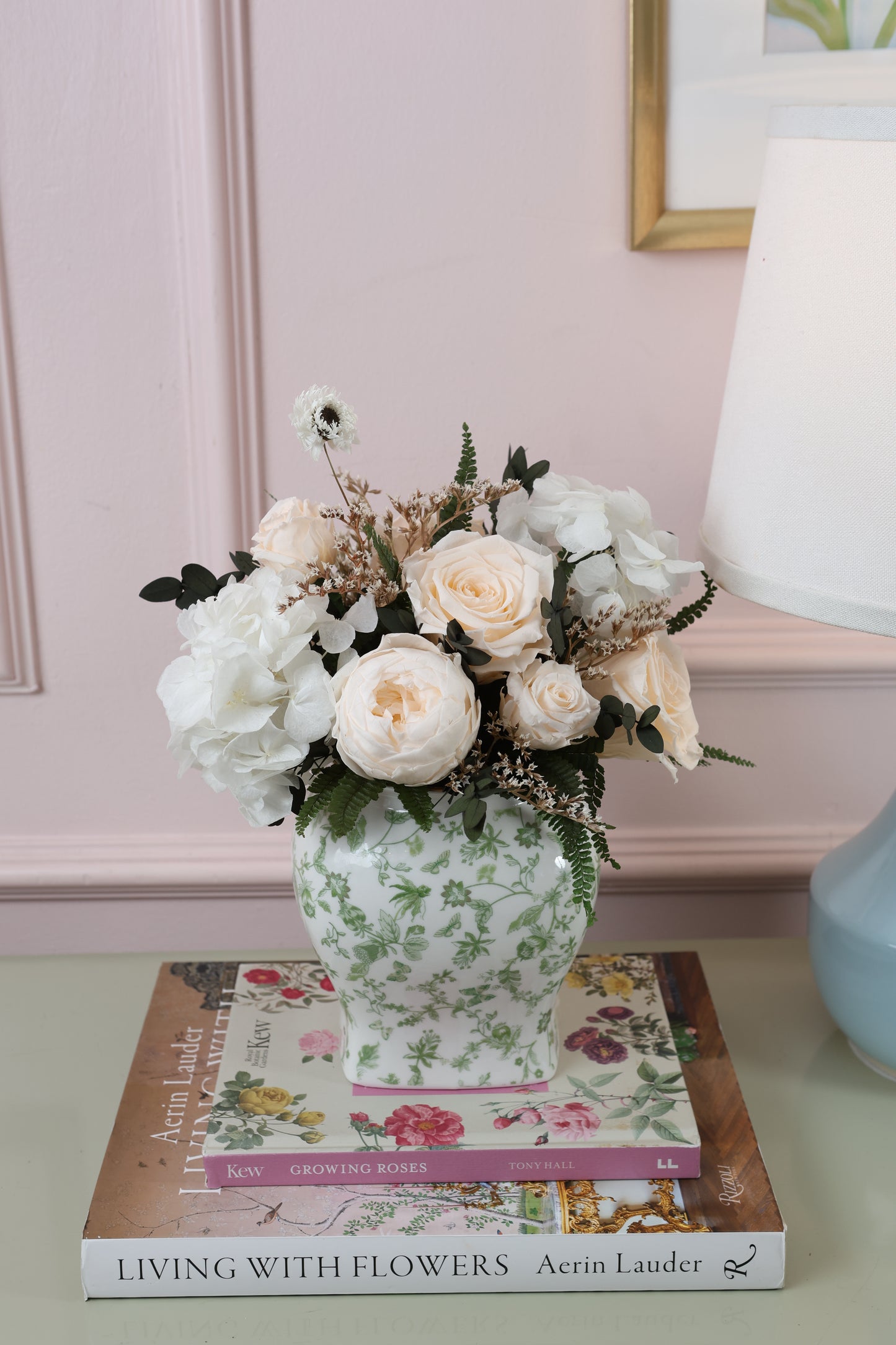 GREENERY SPRING CENTERPIECE