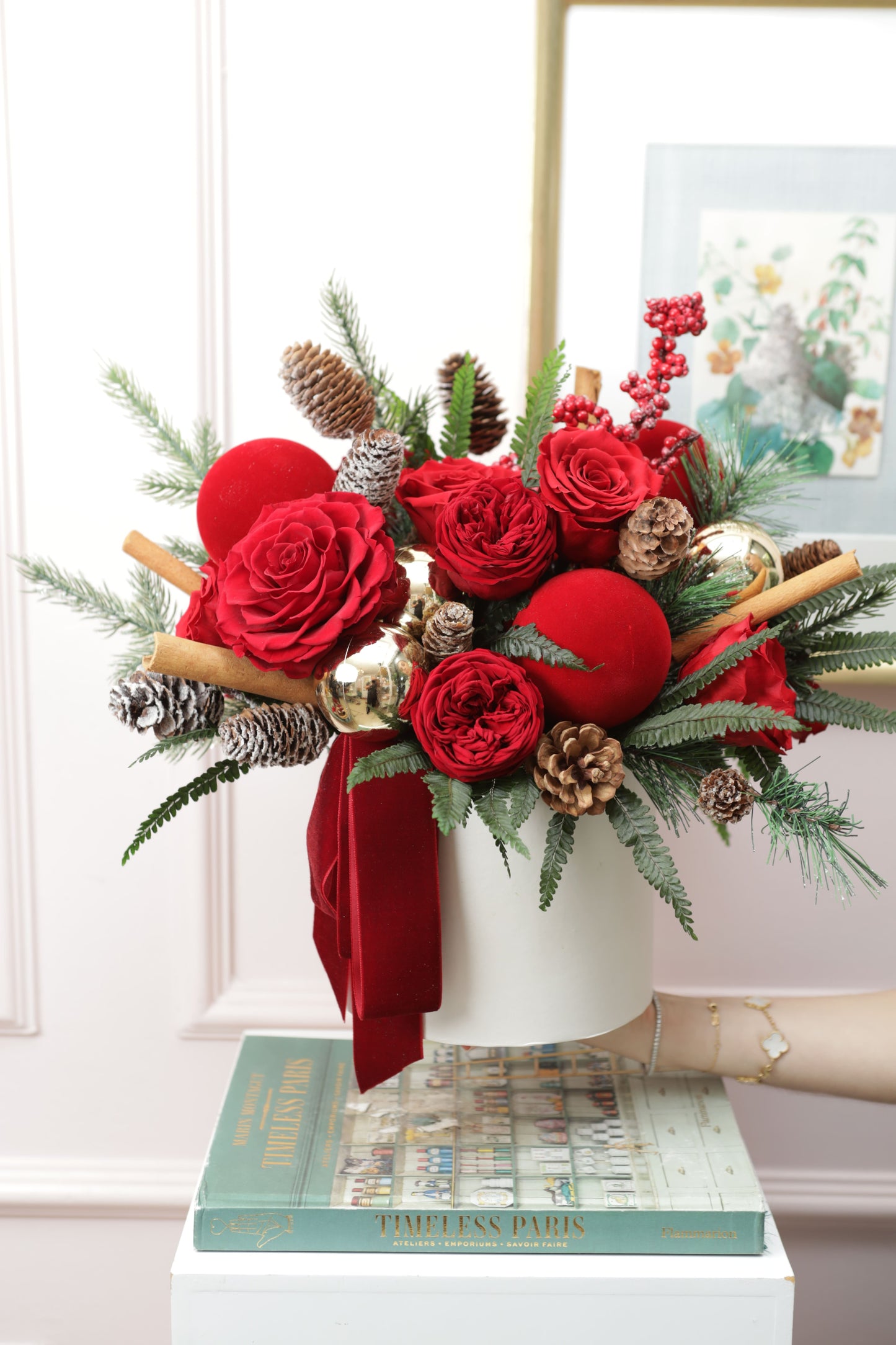 Kendall Vase 6" Puchero Rosas Rojo Navidad NVD25