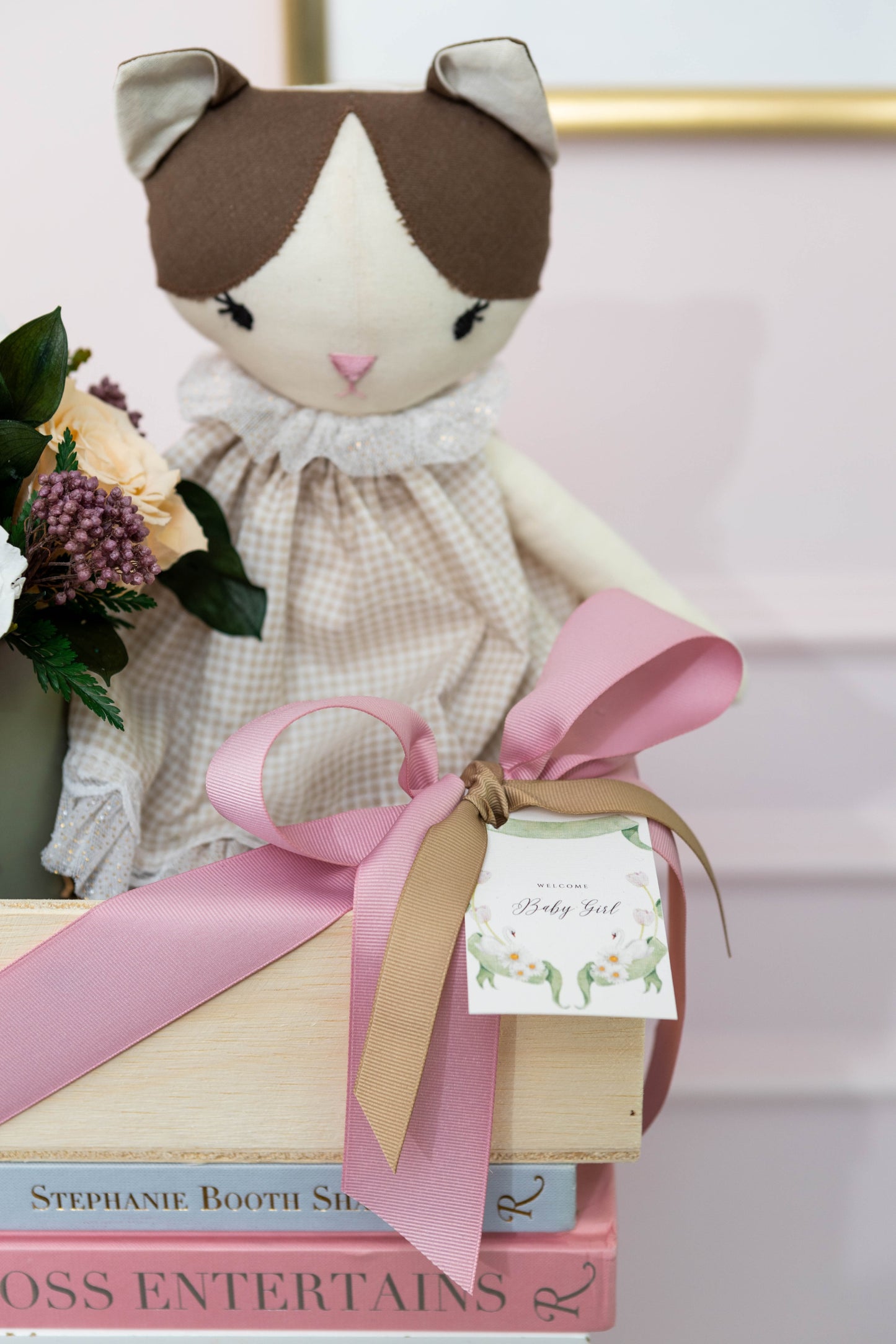 Welcome Baby Girl Grand Gift Box