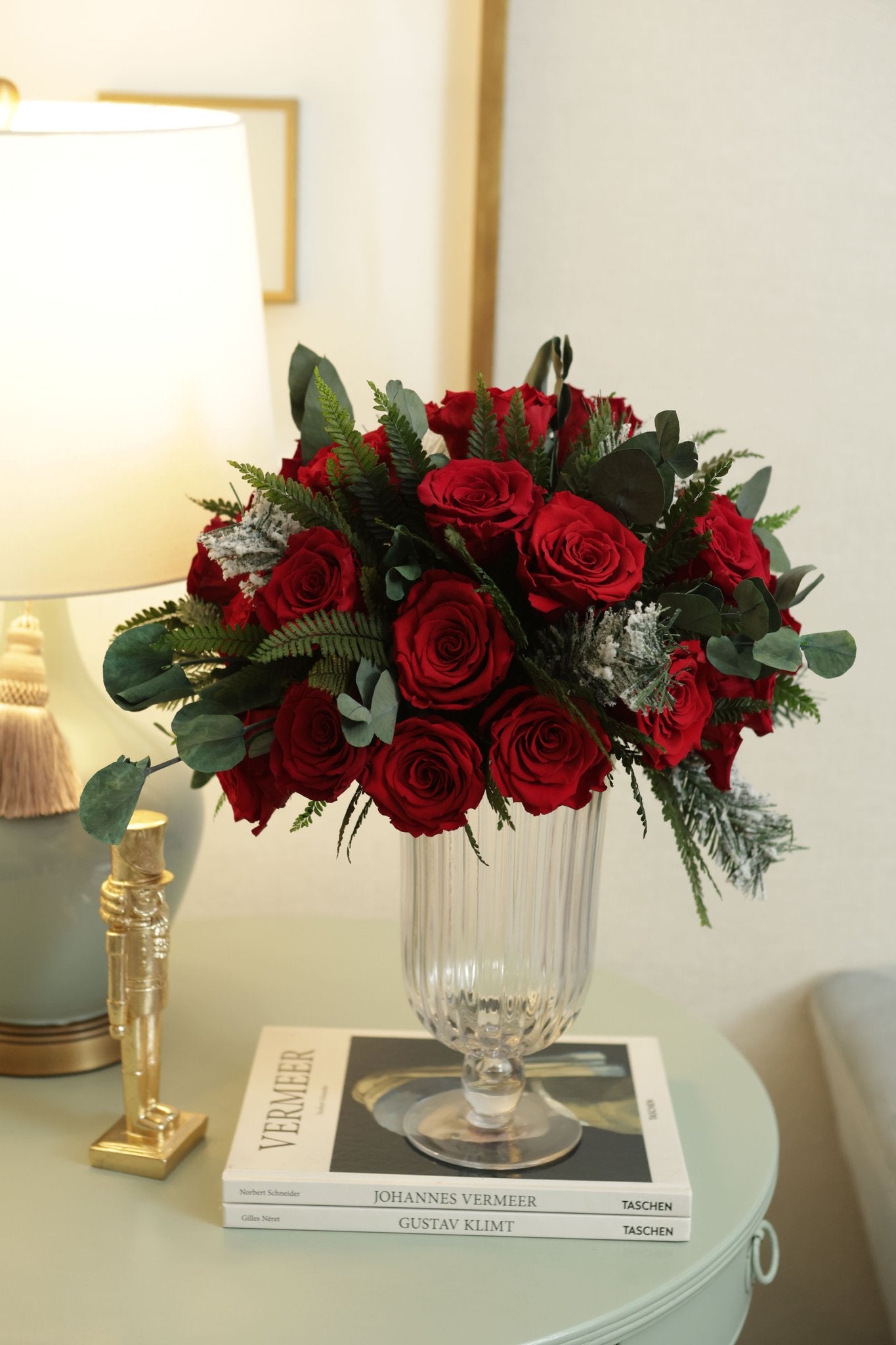 Oster  Vase 9.5" Rosas de Navidad