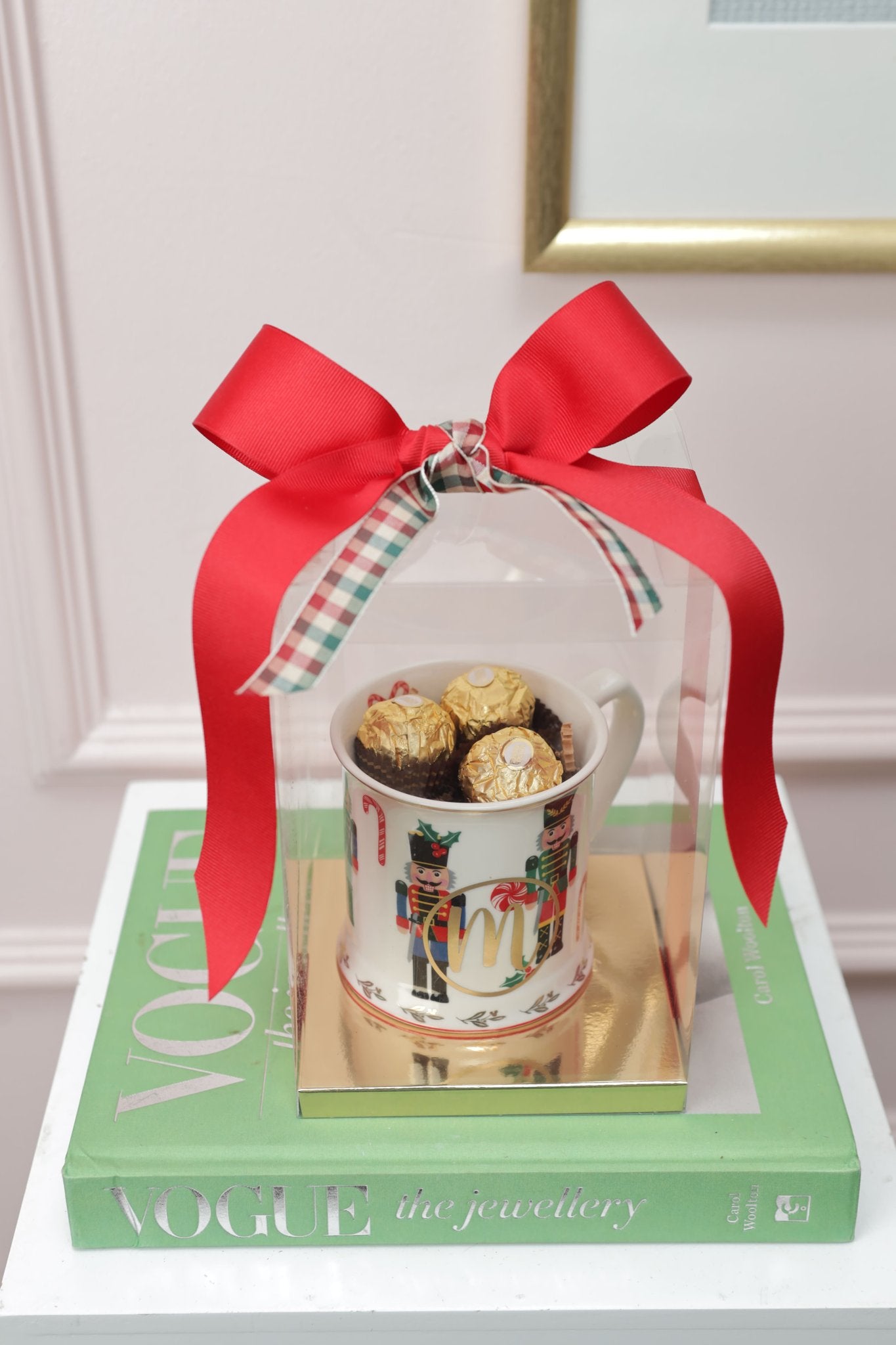 Pozuelo Nutcracker & Chocolates